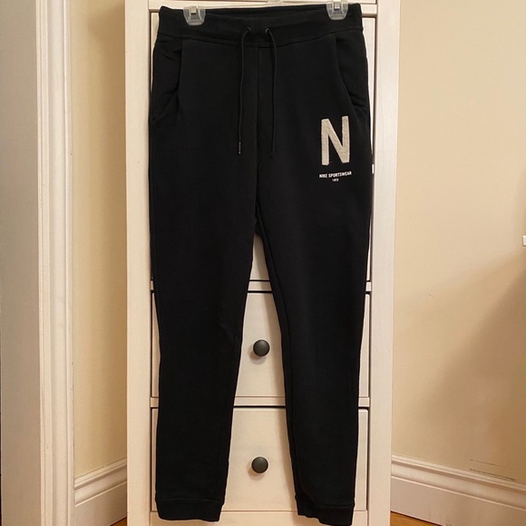 Black Nike Skinny sweat pants - Picture 1 of 4